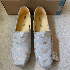 NWT women’s Toms size 10